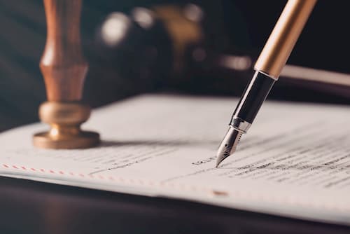 Signature d'un crédit immobilier chez le notaire