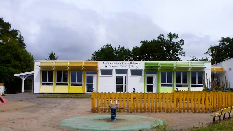École et équipements à Caudan